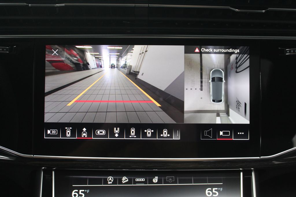 Thumbnail: 2026 Audi Q8 - 24