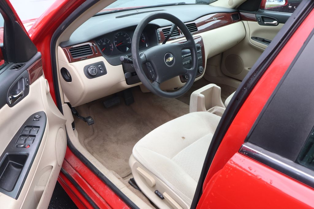 Thumbnail: 2009 Chevrolet Impala - 7