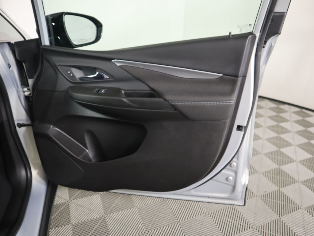 Thumbnail: 2023 Chevrolet Bolt EV - 25
