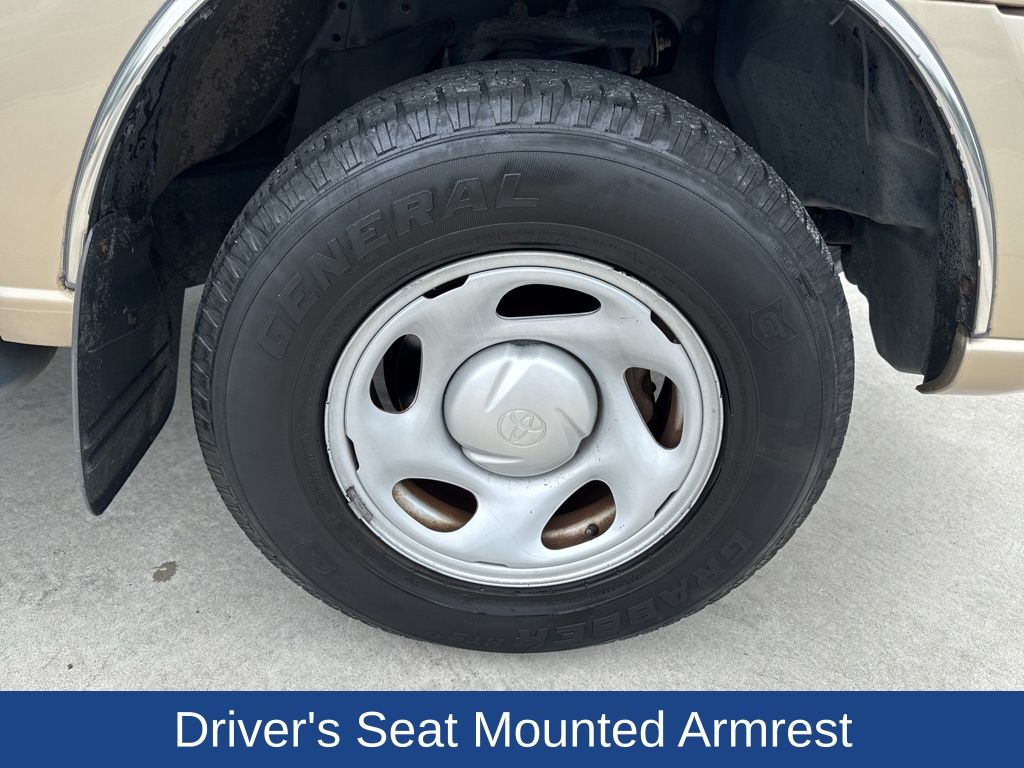 2004 Toyota Tundra SR5