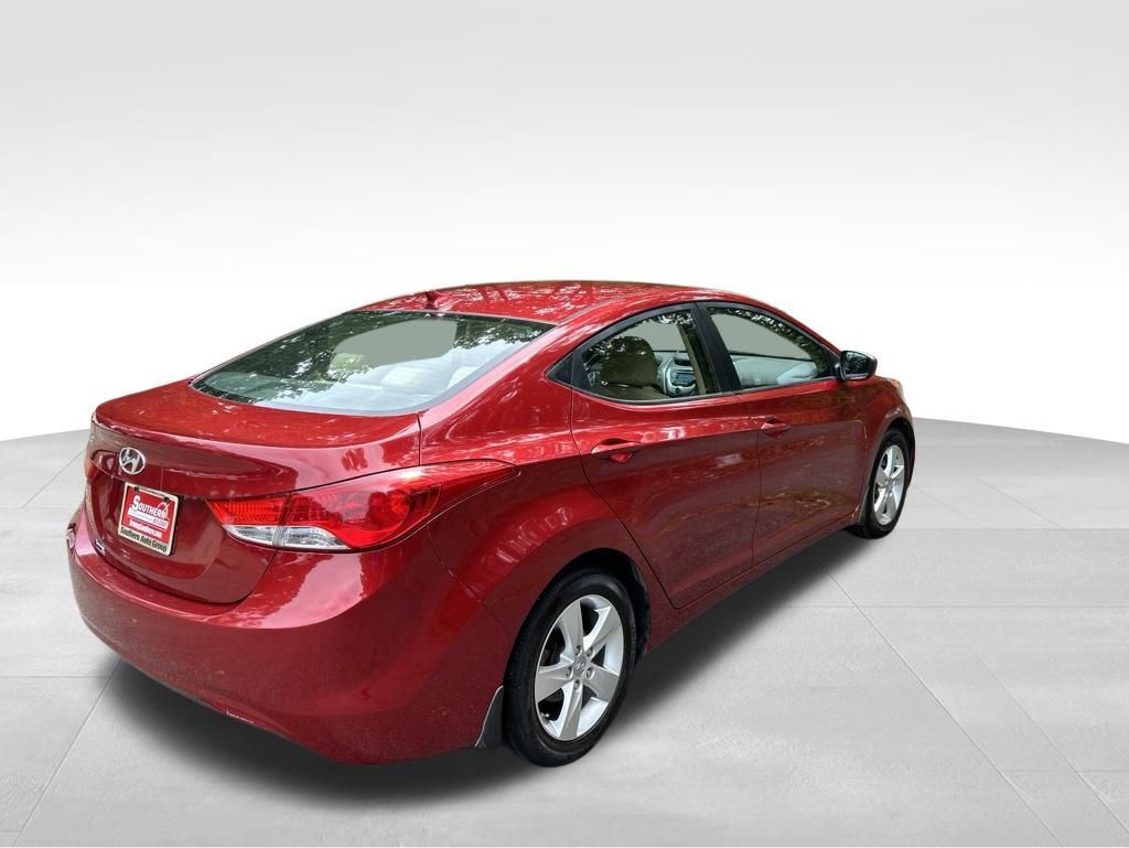 Used 2012 Red Hyundai GLS image 4