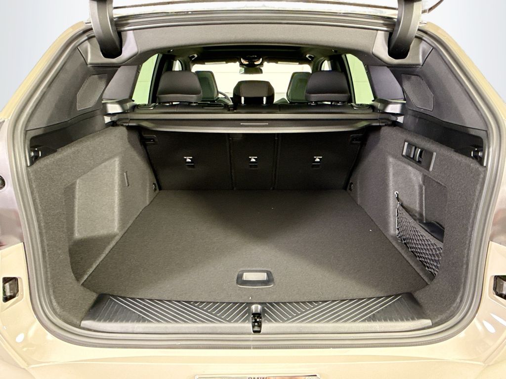 Thumbnail: 2026 BMW X3 - 27