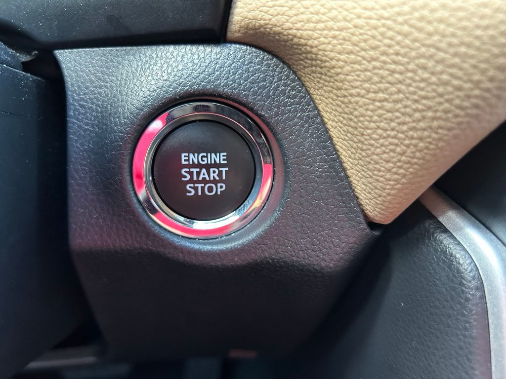 Thumbnail: 2025 Toyota RAV4 - 26