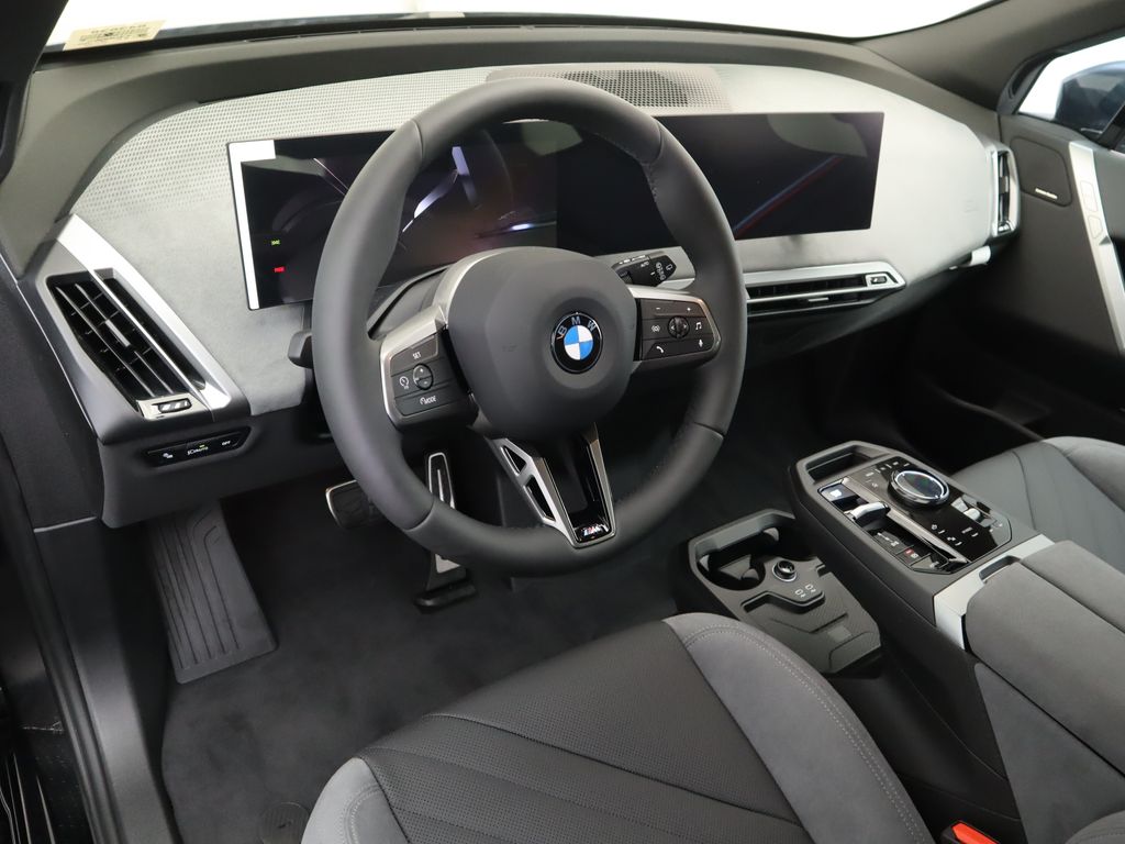 Thumbnail: 2026 BMW iX - 9