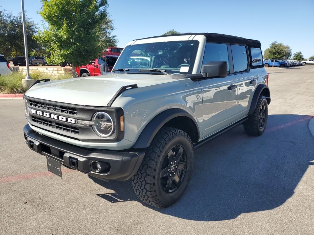 Used Car 2024 Ford Bronco  Black Diamond For Sale Under $50,000 In Austin, Texas