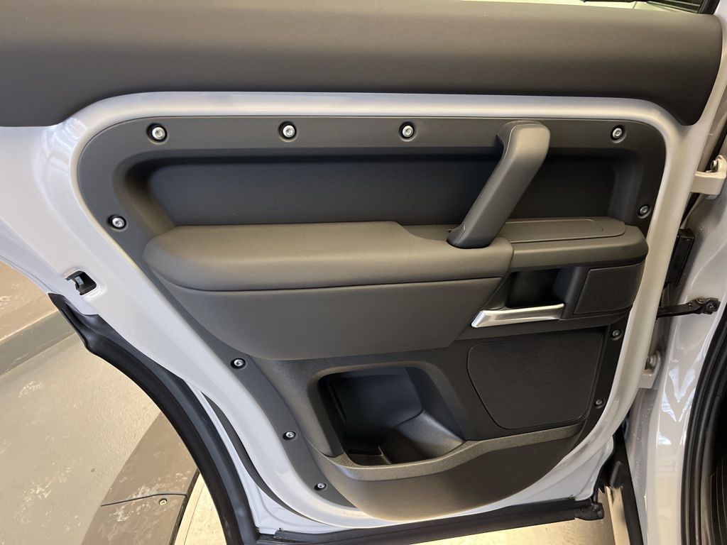 Thumbnail: 2026 Land Rover Defender - 20