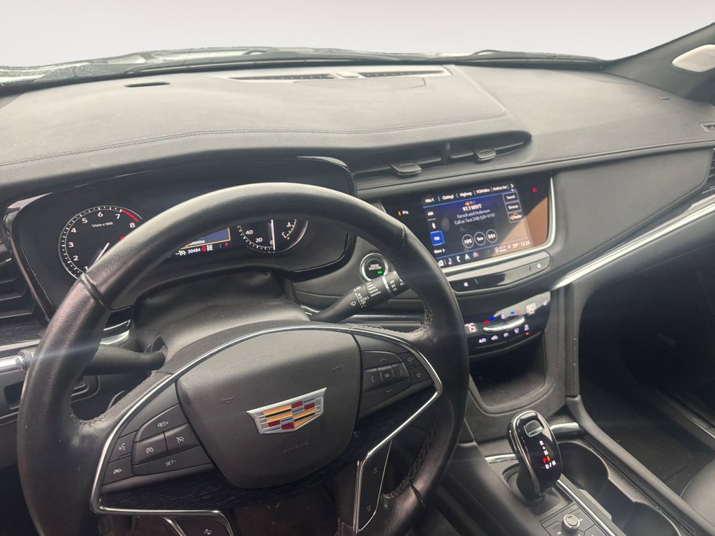 2022 Cadillac XT5 Premium Luxury 10