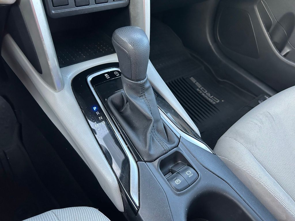 Thumbnail: 2023 Toyota Corolla Cross - 25