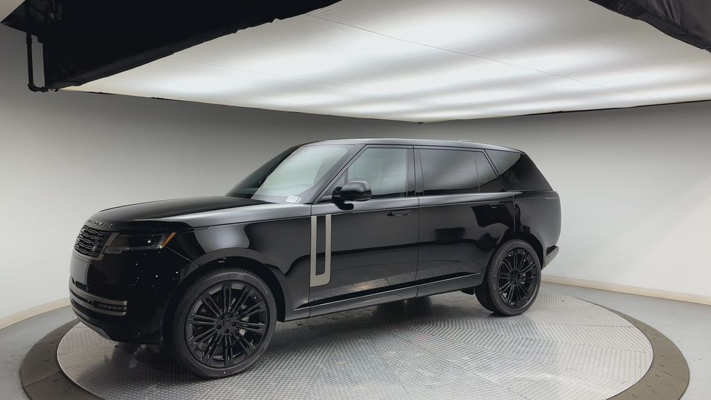 Thumbnail: 2026 Land Rover Range Rover - 6