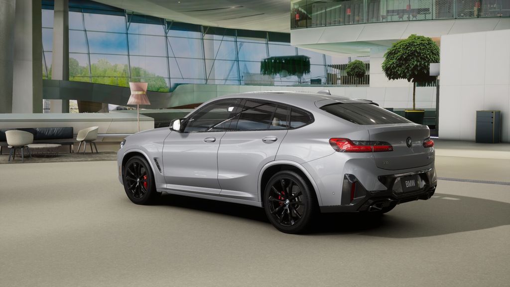 Thumbnail: 2025 BMW X4 - 28