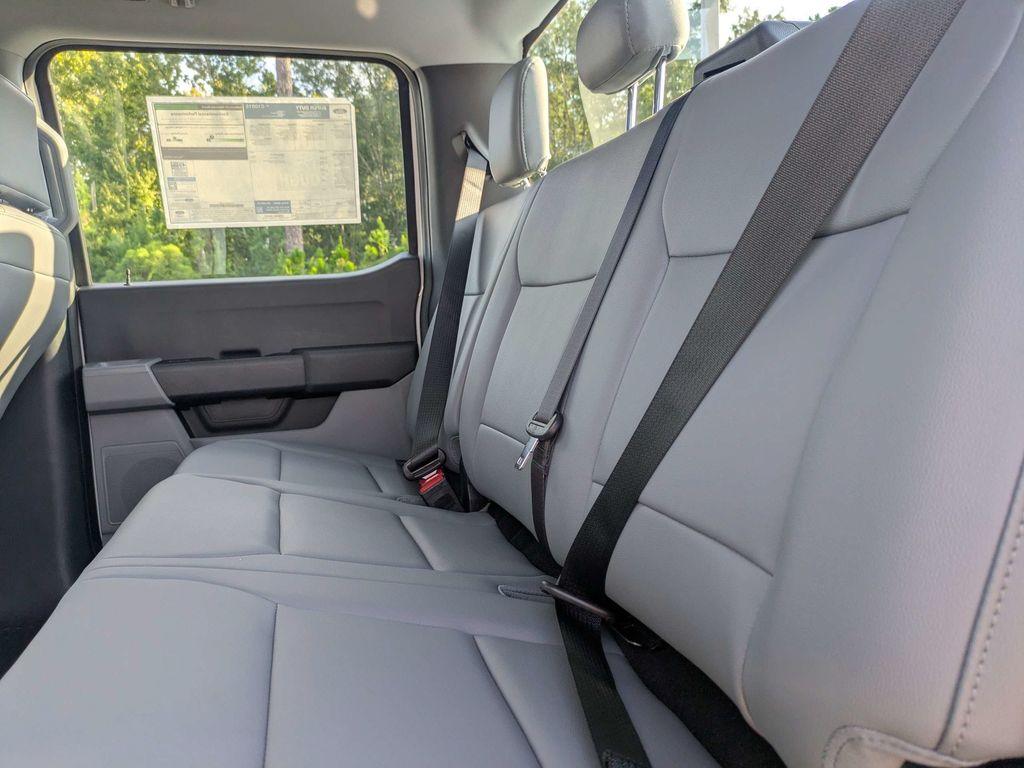 2027 Ford F-250 Super Duty XL