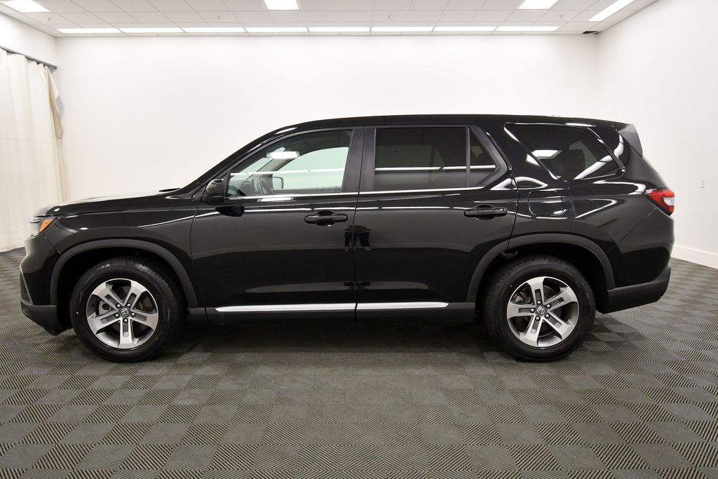 Used 2025 Honda Pilot SUV