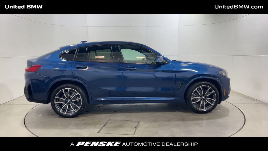 2025 BMW X4 xDrive30i 9