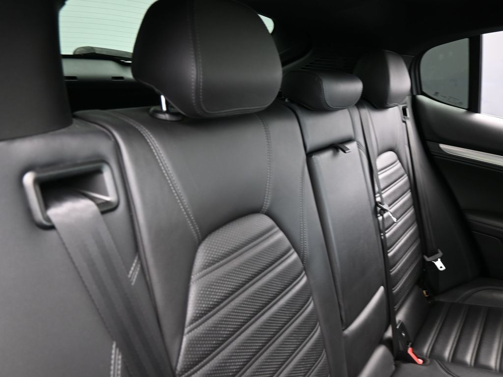 Used 2018 Misano Blue Metallic Alfa Romeo Ti image 40