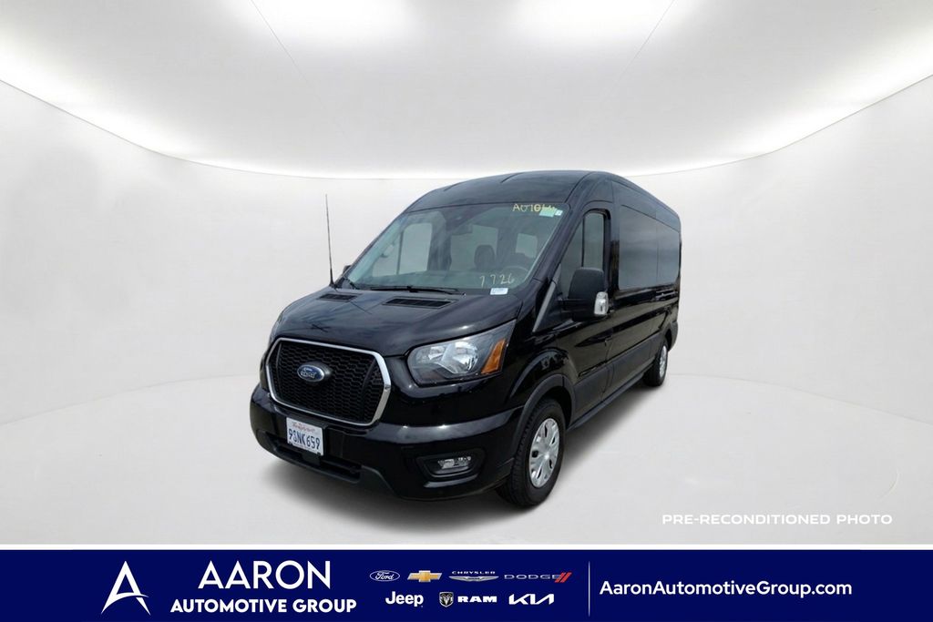 2025 Ford Transit Passenger 350 XLT Medium Roof LB RWD