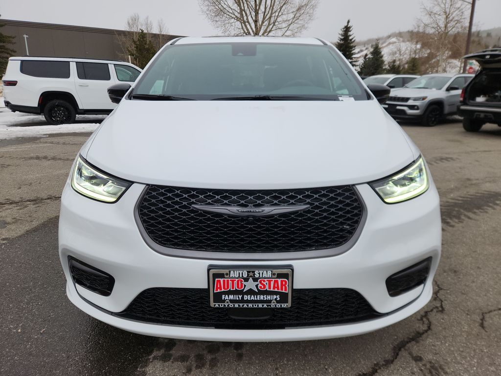 2026 Chrysler Pacifica Select - Photo 8