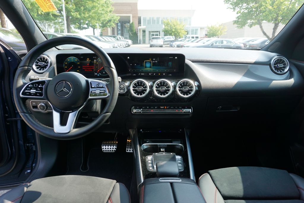 2023 Mercedes-Benz GLA 250 4MATIC 13
