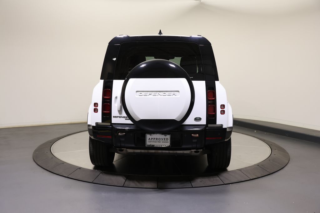 Thumbnail: 2023 Land Rover Defender - 4