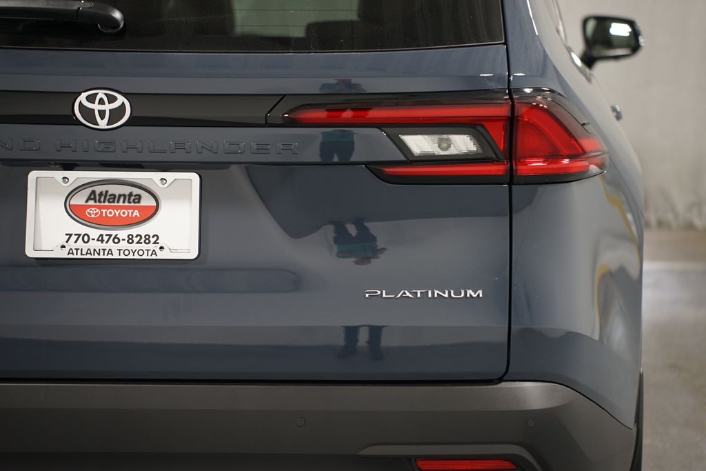 Thumbnail: 2025 Toyota Grand Highlander - 10