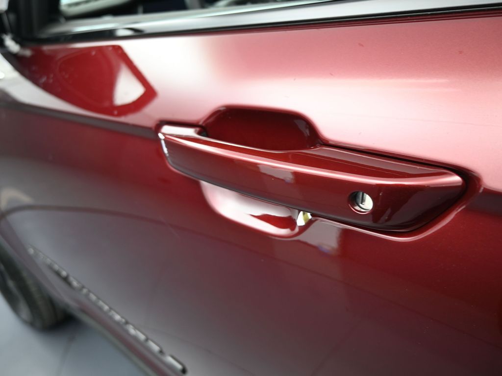 New 2025 Velvet Red Pearlcoat Jeep Altitude X image 27