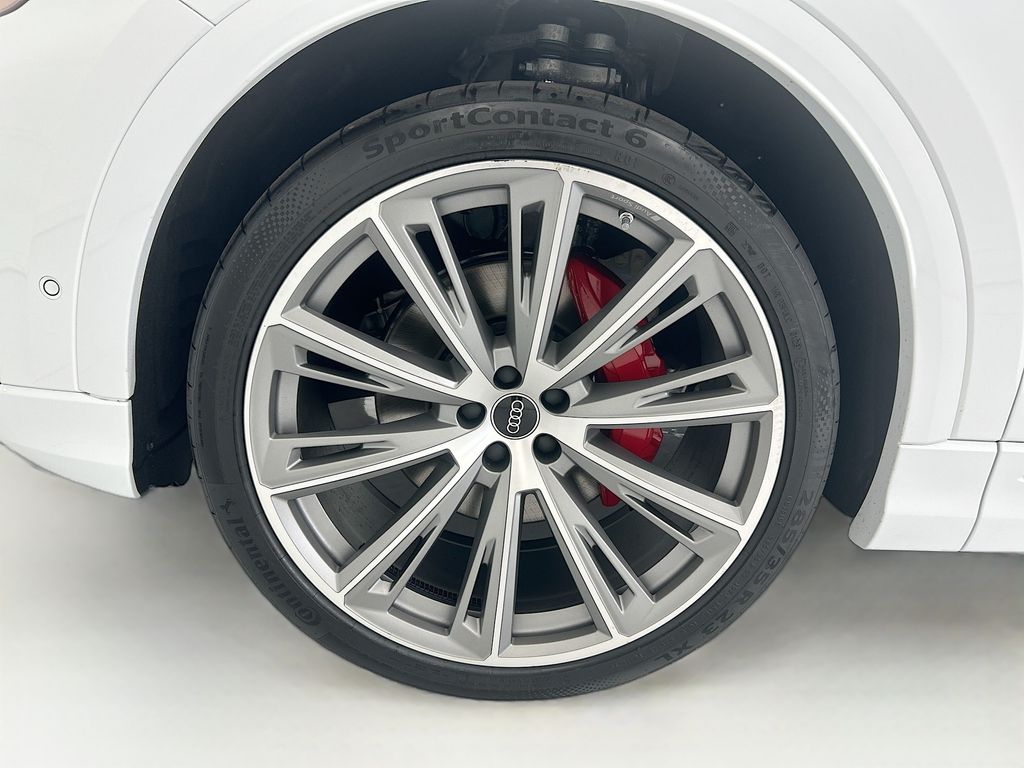 Thumbnail: 2026 Audi Q8 - 29