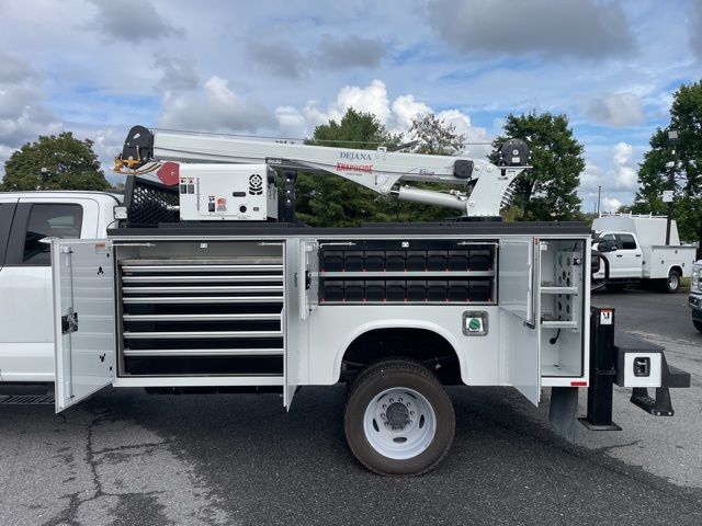 2025 Ford F-550 Chassis XL