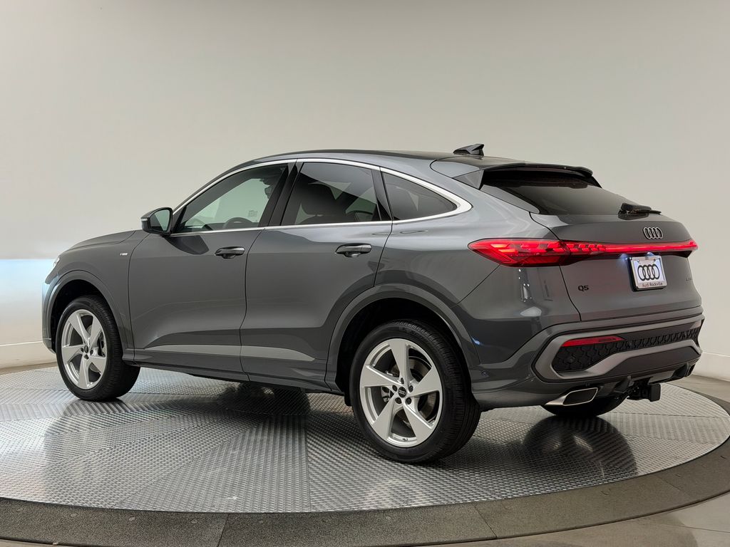 Thumbnail: 2026 Audi Q5 - 7