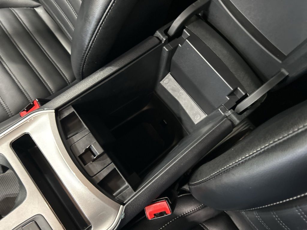 used 2024 Ford Edge car, priced at $25,990