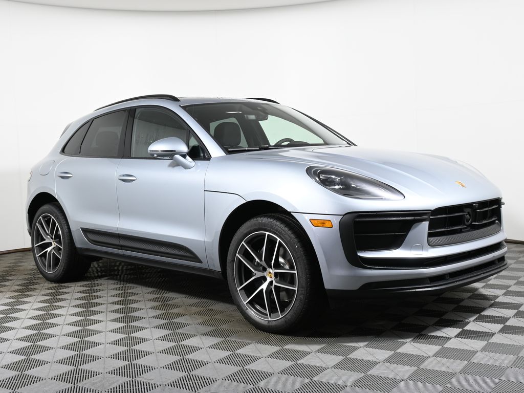 2024 Porsche Macan  8