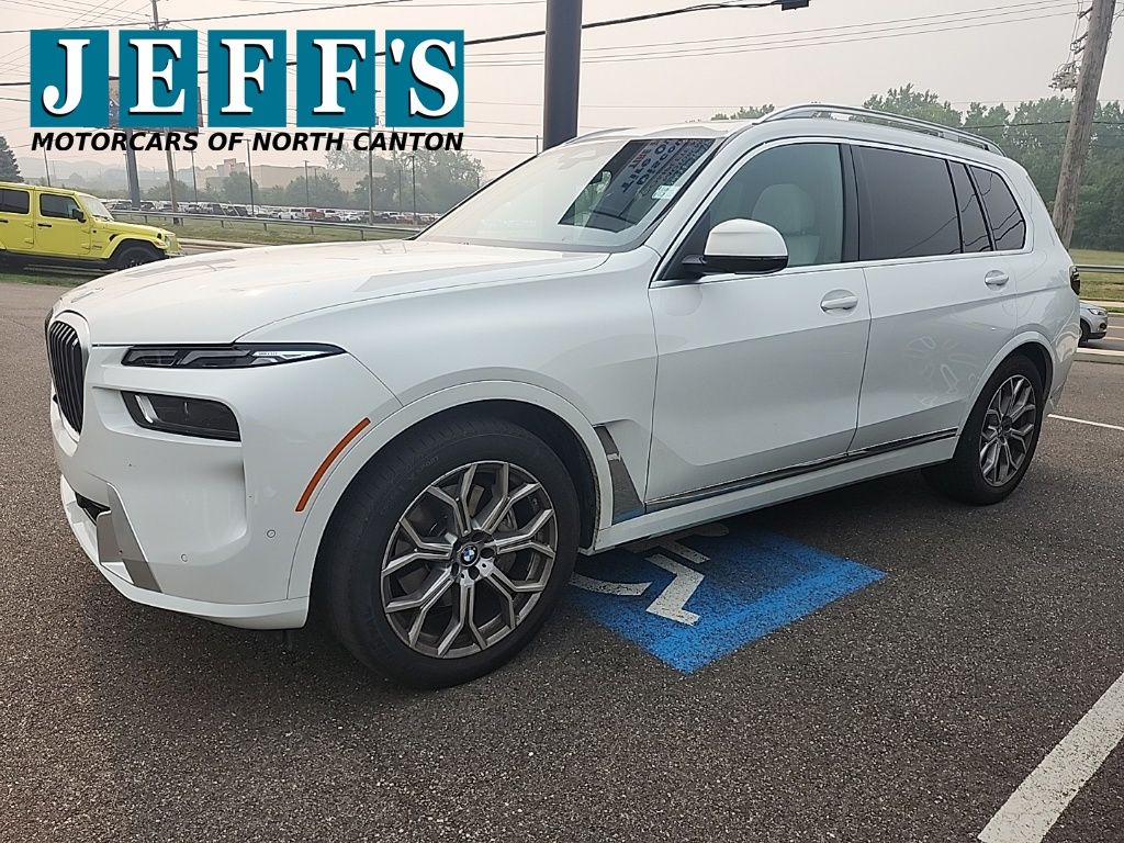 2025 BMW X7 xDrive40i AWD