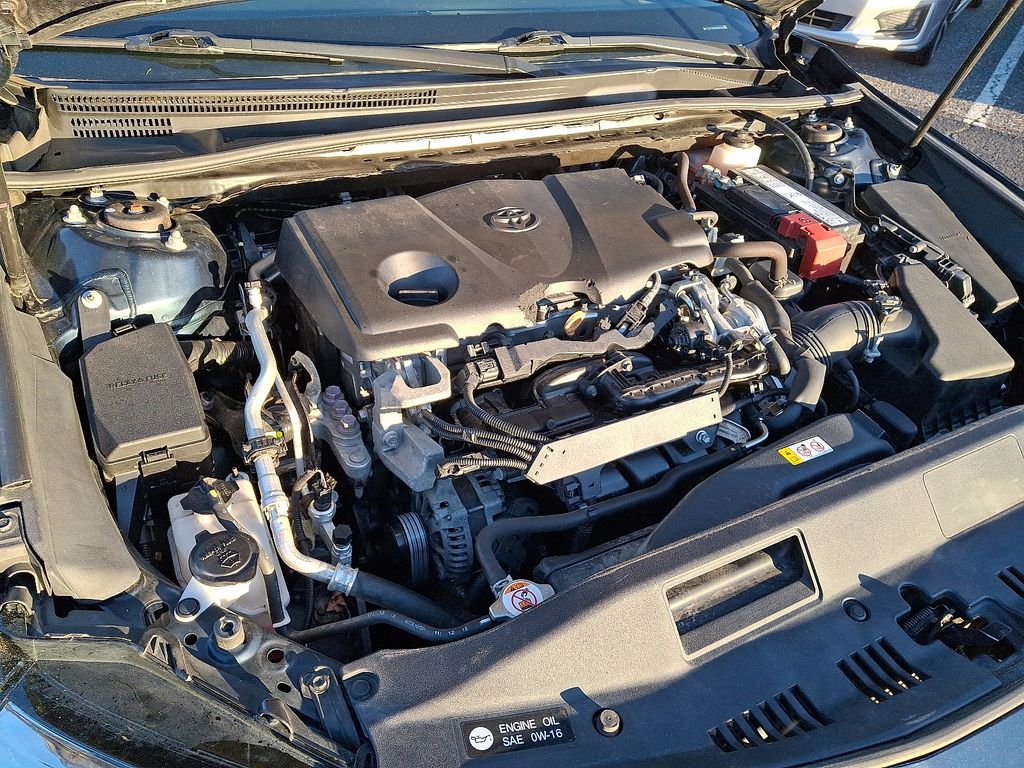 Thumbnail: 2019 Toyota Camry - 29