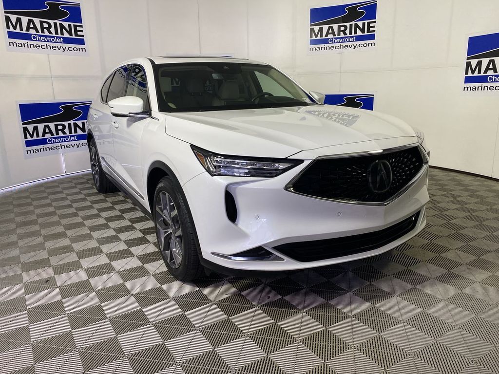  2024 Acura MDX FWD with Technology Package   