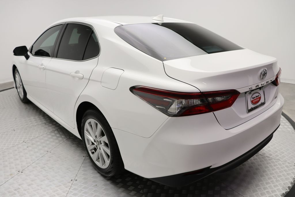 2021 Toyota Camry LE 11