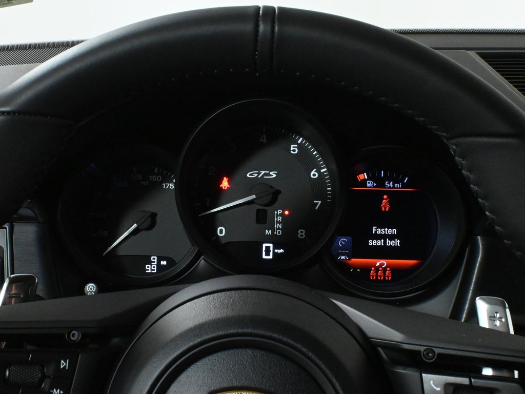 Thumbnail: 2026 Porsche Macan - 20