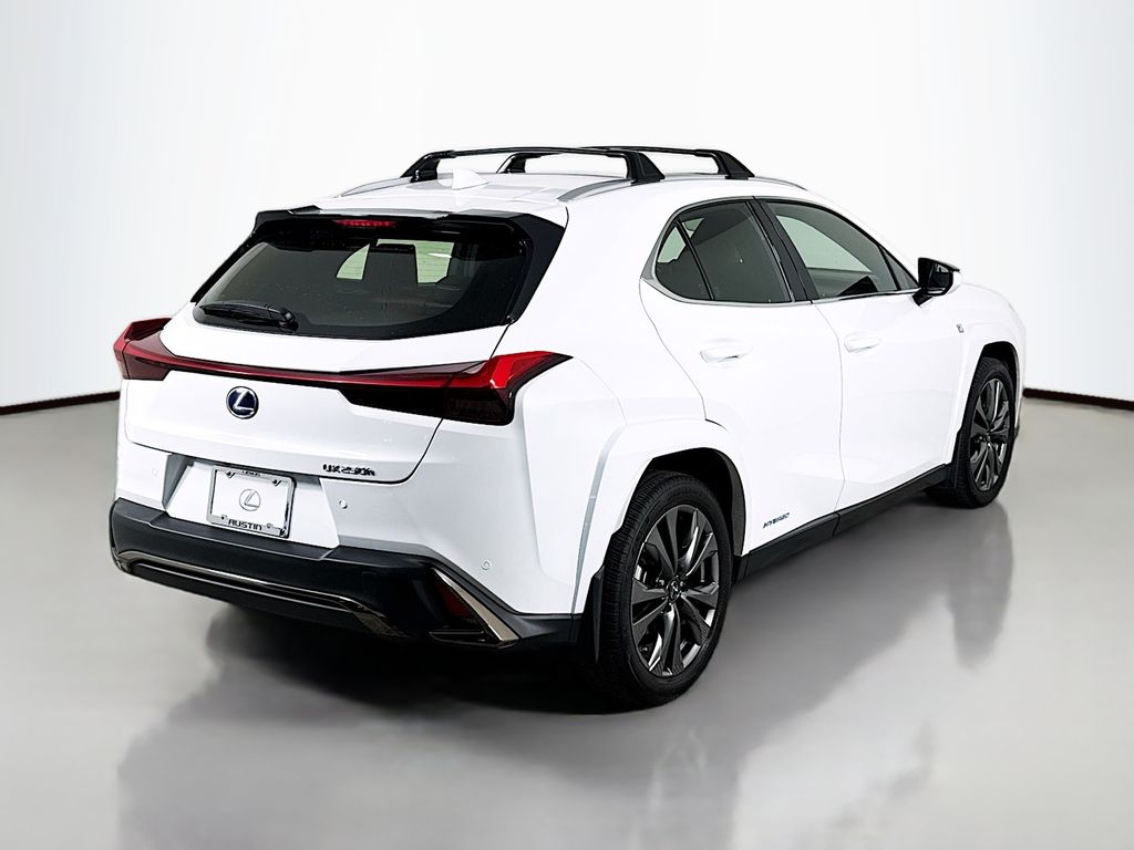 Thumbnail: 2022 Lexus UX - 5