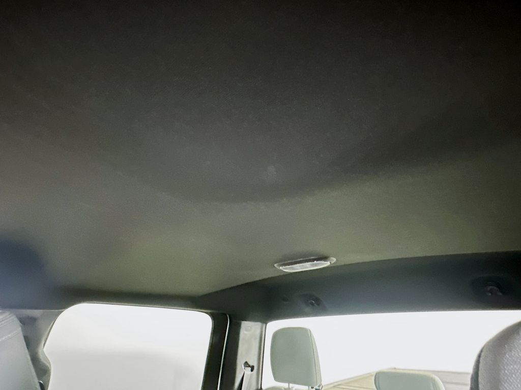 Used 2022 White Ram Big Horn image 21