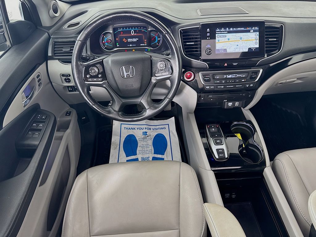 Used Car 2022 Honda Pilot  Touring For Sale Under $30,000 In Austin, Texas