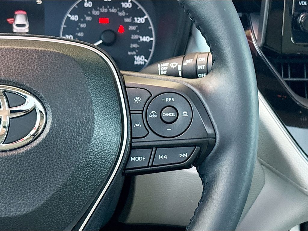 Thumbnail: 2023 Toyota Corolla Cross - 12