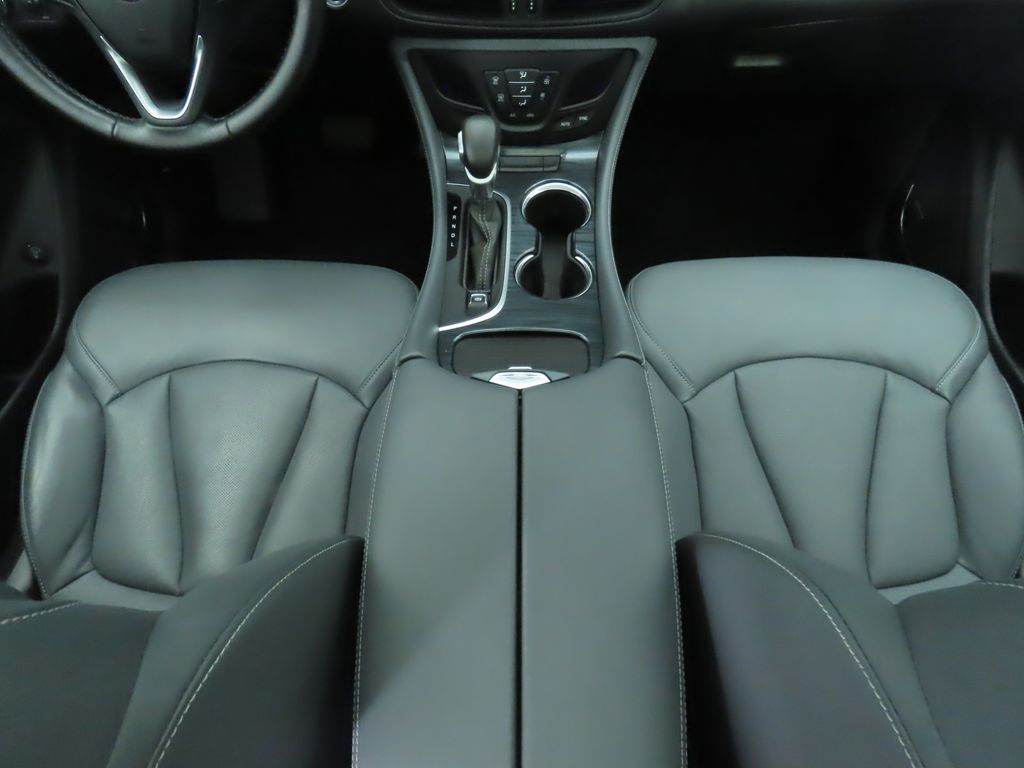 2020 Buick Envision Premium I 17