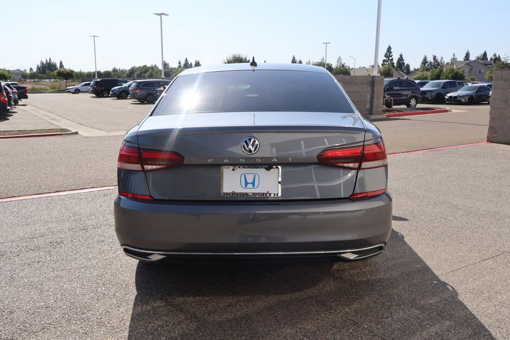 2020 Volkswagen Passat 2.0T 6