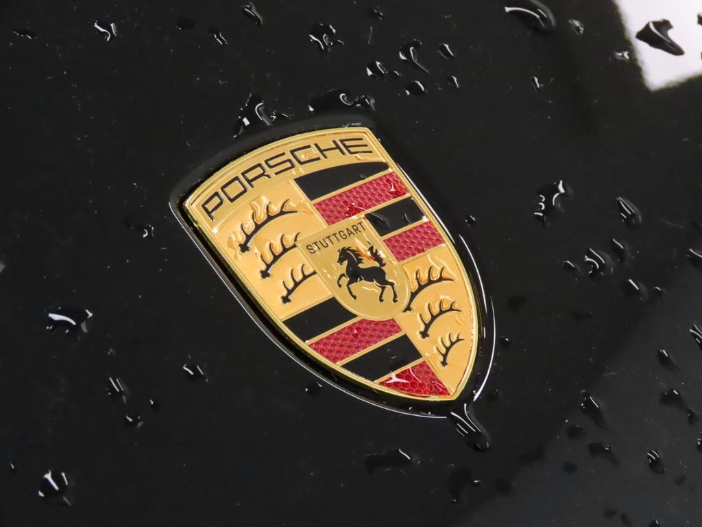 Thumbnail: 2026 Porsche Macan - 14