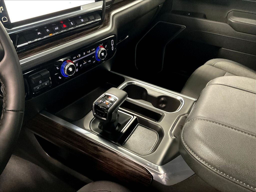 2025 GMC Sierra 1500 — photo 20