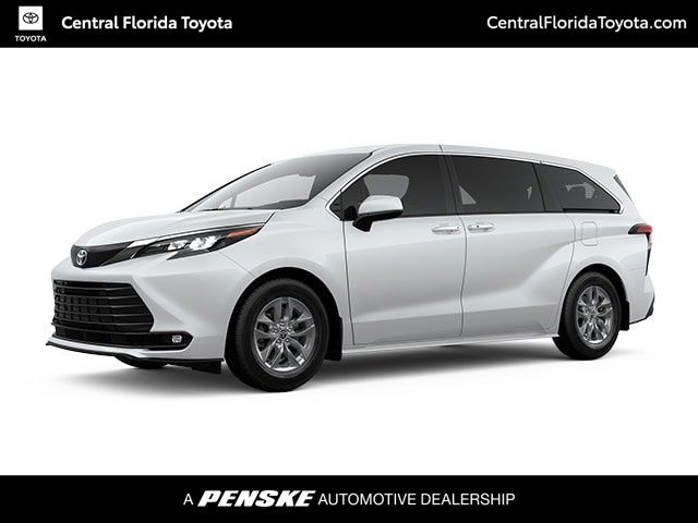 2025 Toyota Sienna XLE Hero Image