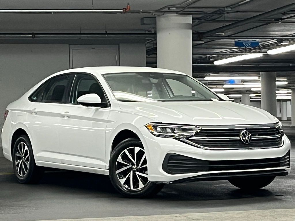 3VW5M7BU6PM037111