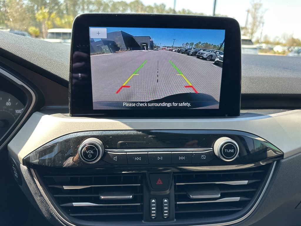 2021 Carbonized Gray Metallic Ford Escape SE FWD SUV
