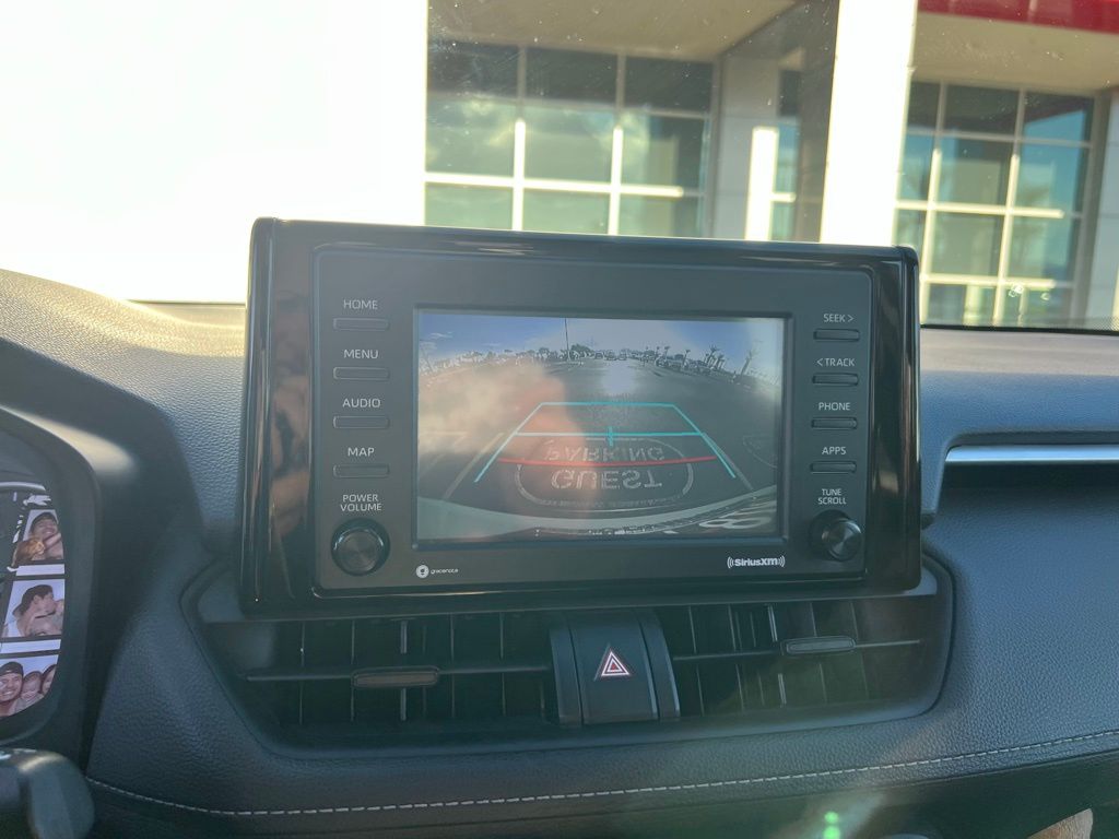 Thumbnail: 2021 Toyota RAV4 - 6
