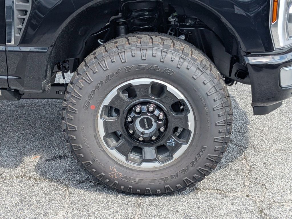 2025 Ford F-250 Super Duty Platinum