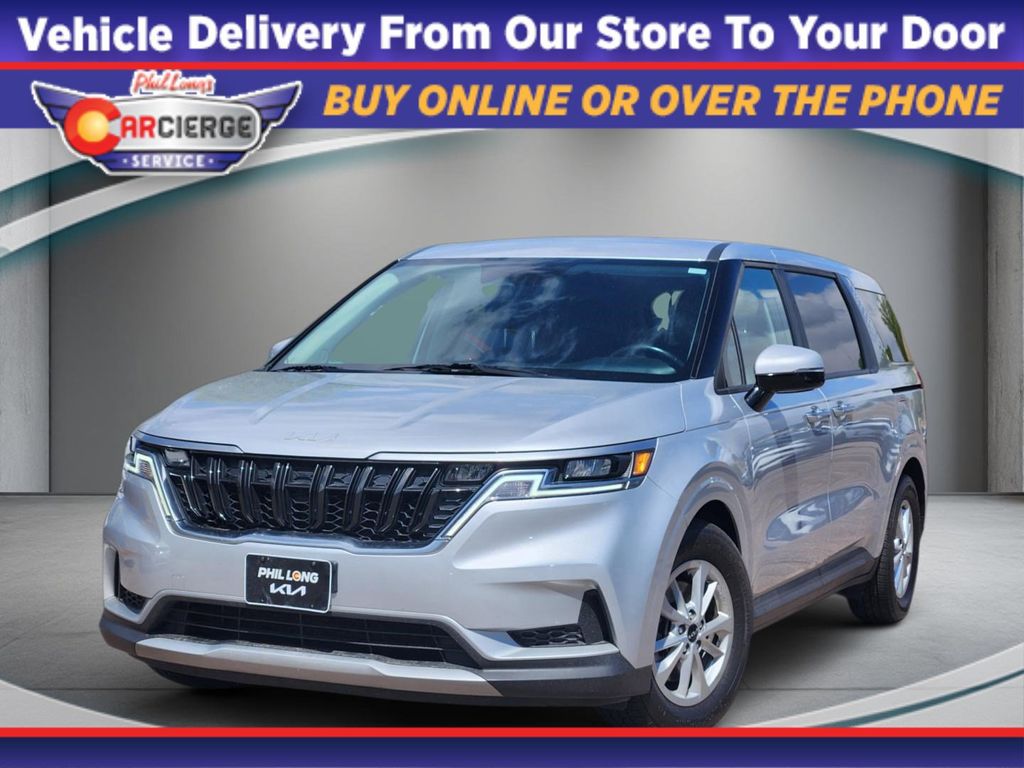 Silky Silver 2022 Kia Carnival LX FWD Minivan Front-Wheel Drive 8-Speed Automatic