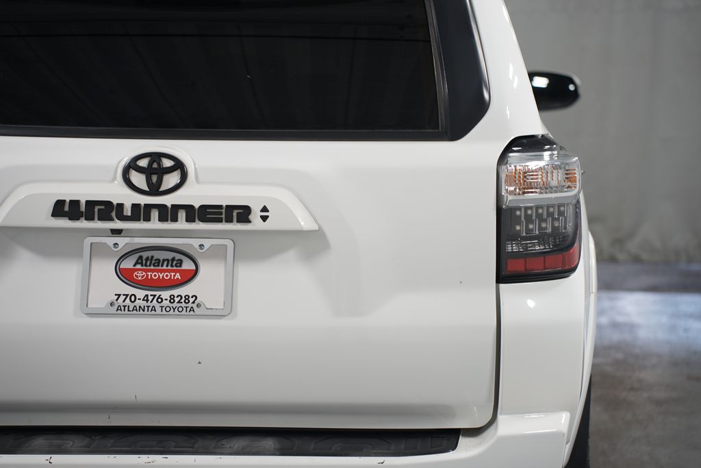 2021 Toyota 4Runner SR5 10