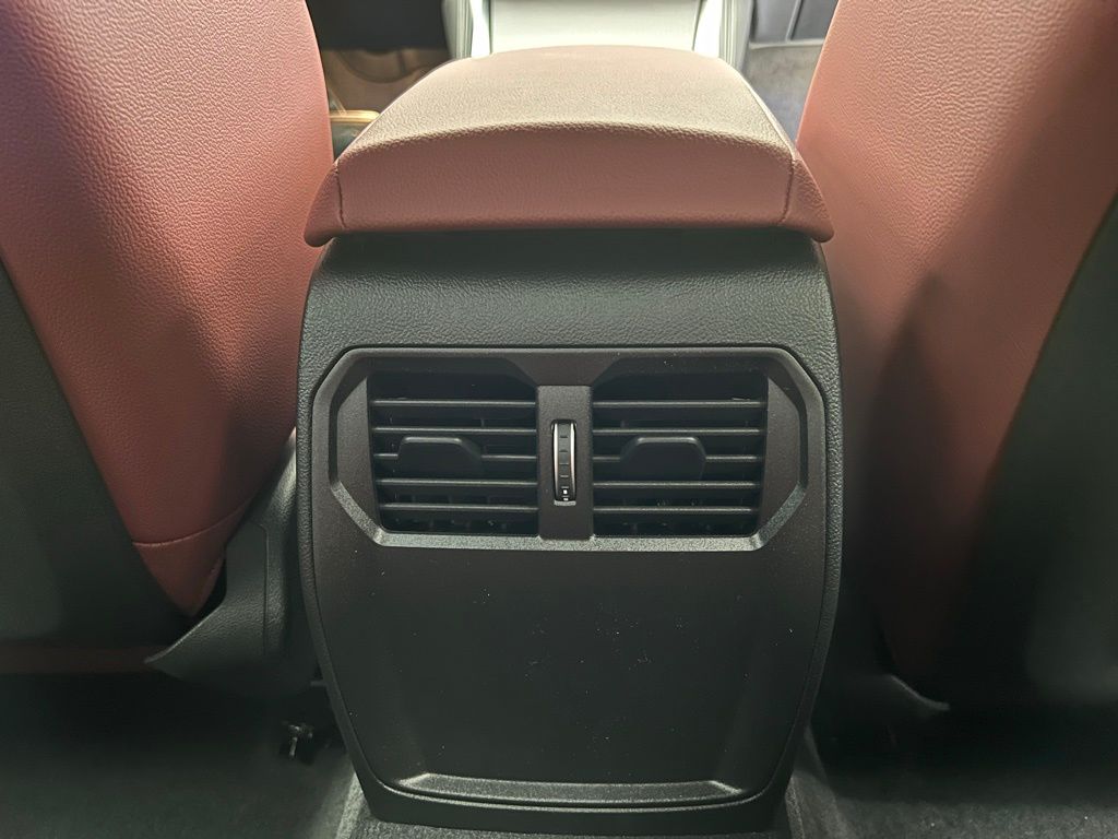 Thumbnail: 2026 BMW 4 Series - 14